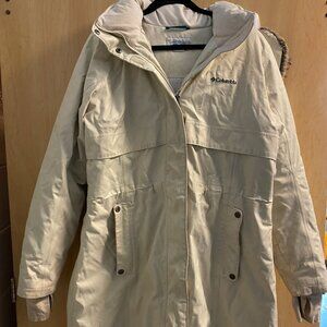 Pre-Loved White Columbia Parka
